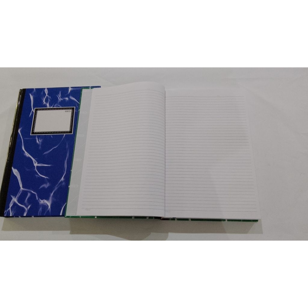 

Buku Hard Cover Folio kiky