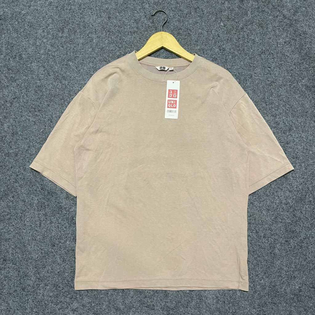 Kaos Uniqlo airism second