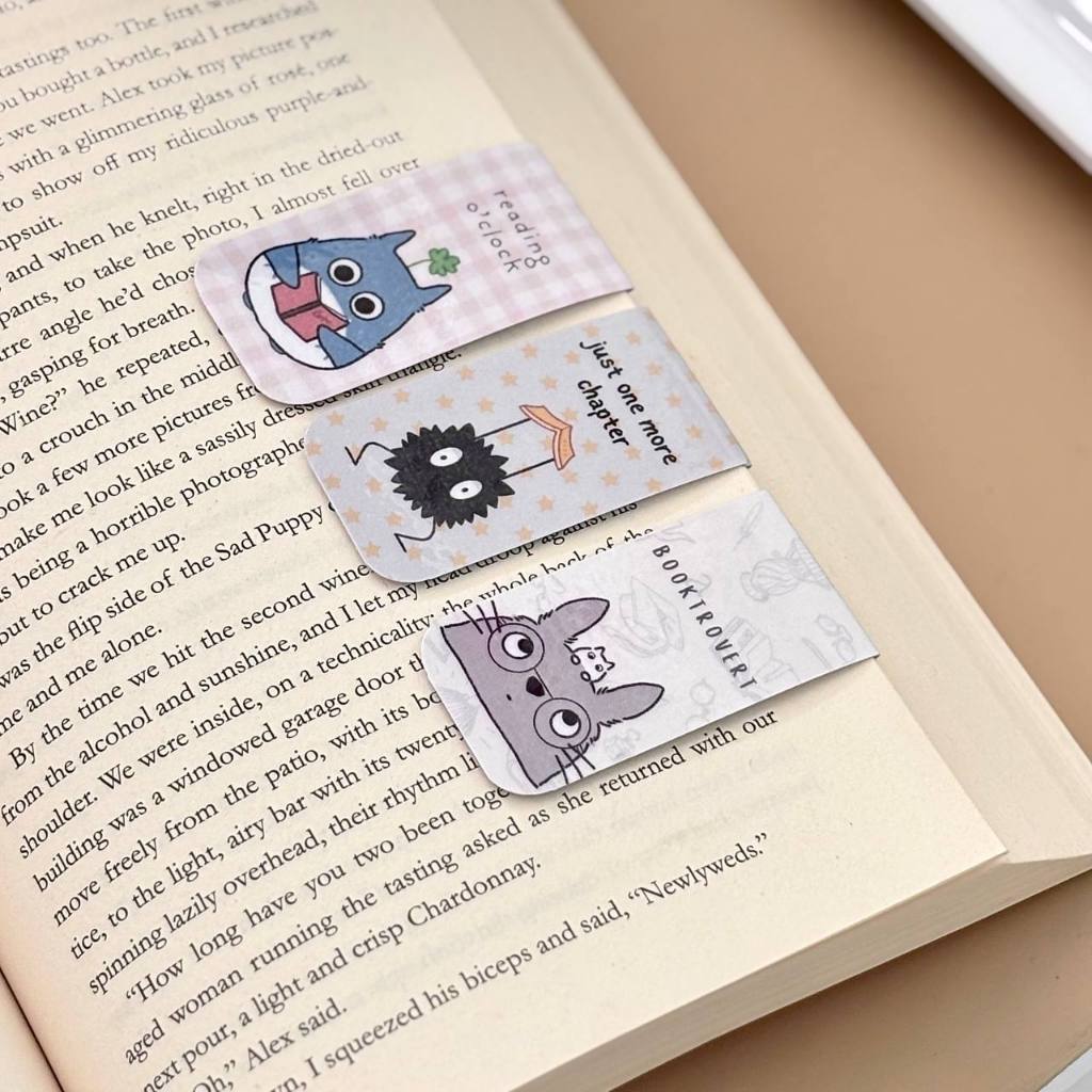 

Bookmark Ghibli - Pembatas Buku Magnet Motif Anime Jepang Estetik - 6cm x 3cm