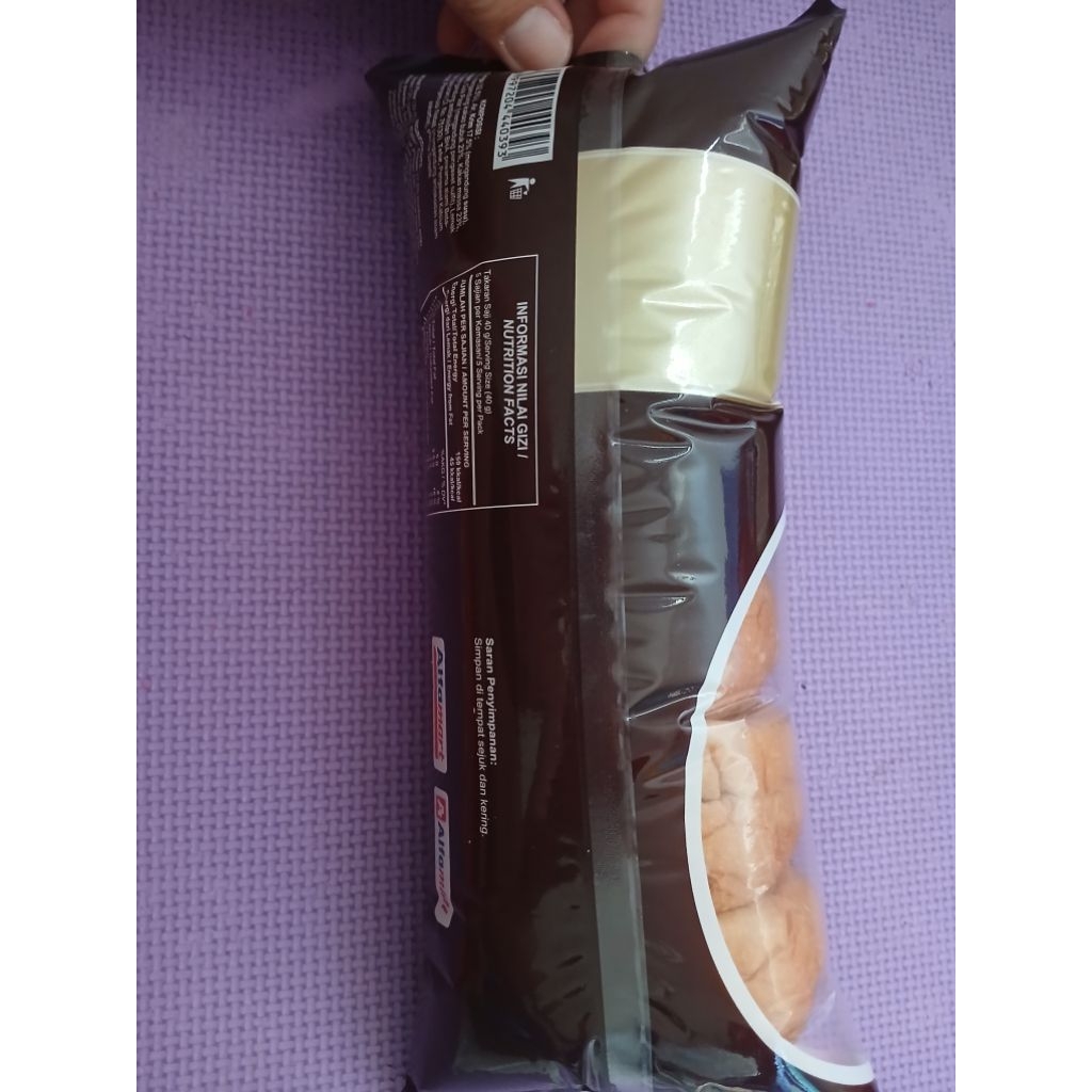 

roti arnon paroti isi krim meses