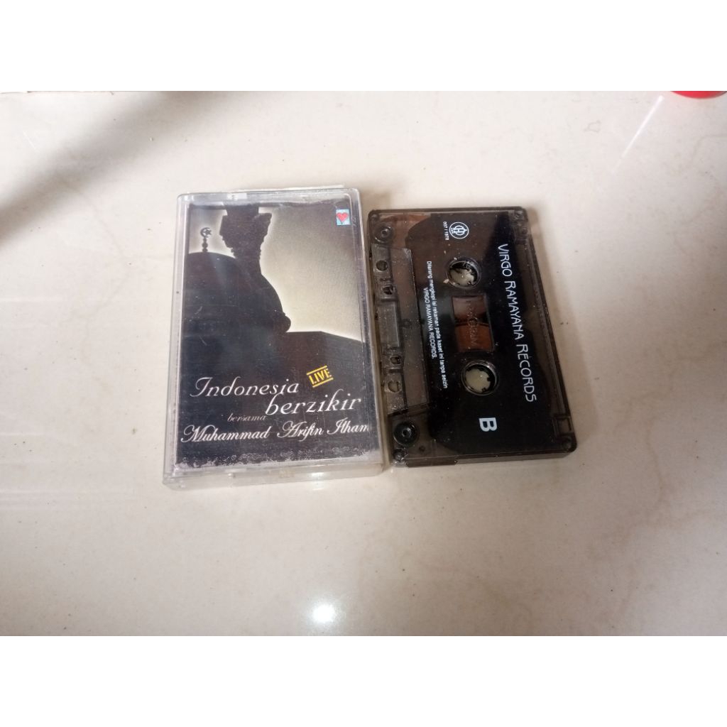 KASET PITA INDONESIA BERZIKIR ARIFIN ILHAM