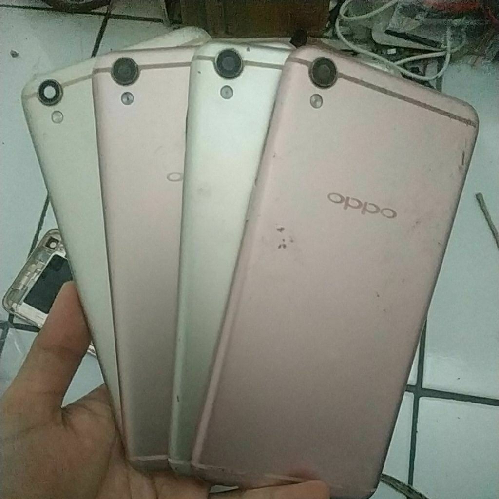 BACKDOOR BEKAS OPPO F1 PLUS TOMBOL KOMPLIT