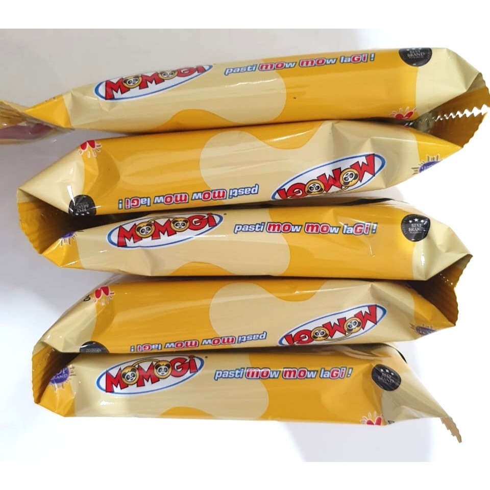 

MOMOGI FRUIT SERIES CHOCO BANANA 20 GR - PAKET ISI 5 BUNGKUS (1 BUNGKUS ISI 3 STICK)