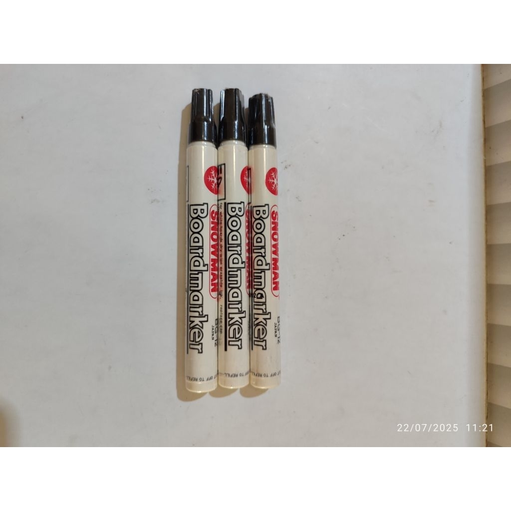 

Spidol Snowman hitam untuk papan tulis harga termurah