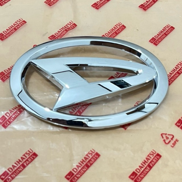 Logo Grill Daihatsu Sigra Original