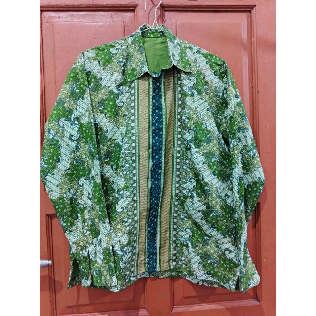 baju batik cowok tangan panjang hijau