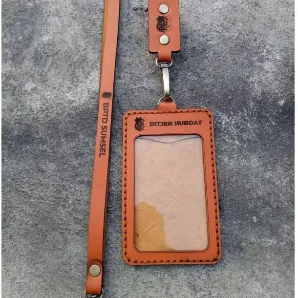 

ID CARD COSTUM NAME TAG DAN NAMA LOGO/PERUSAHAAN-KULIT ASLI