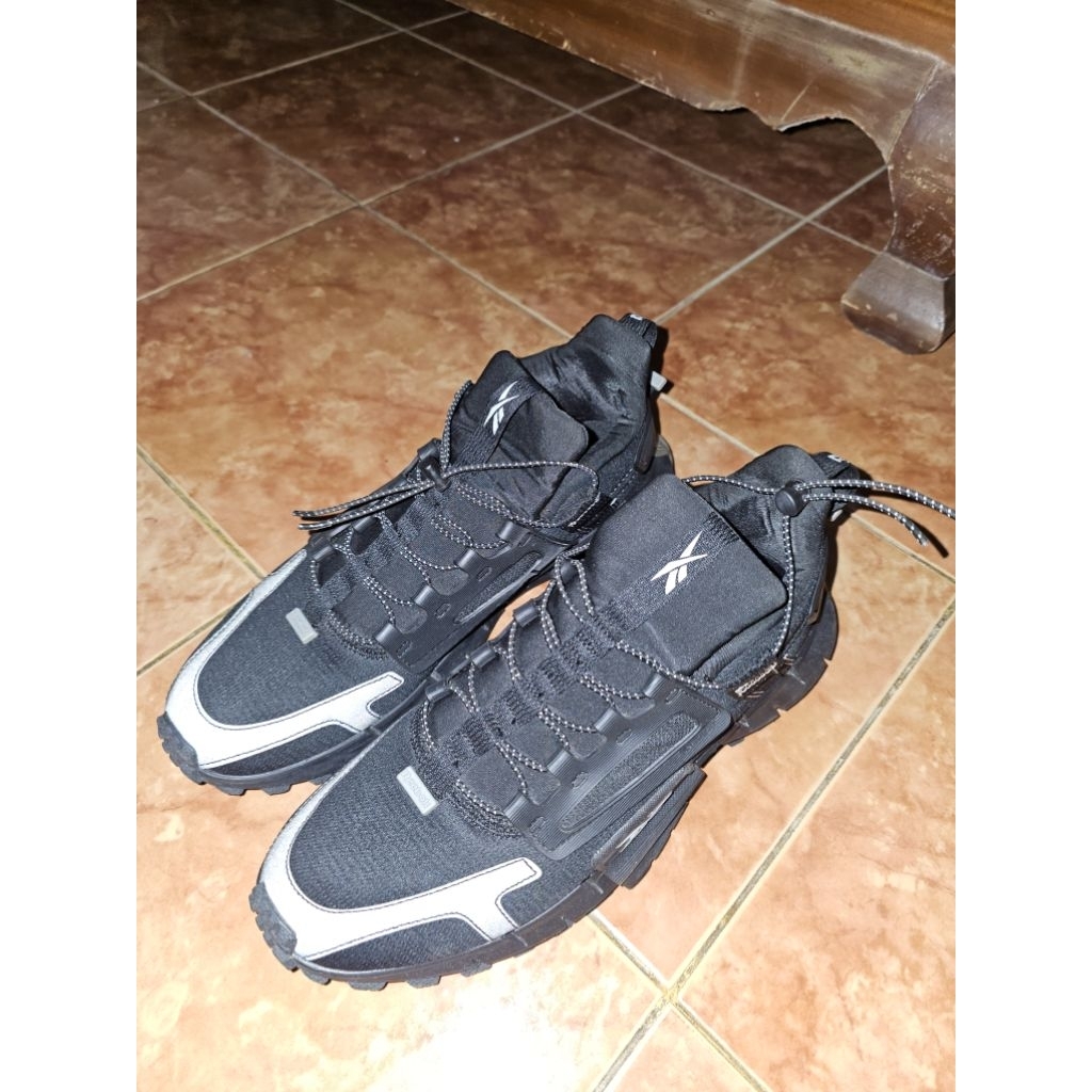 Rebook Zig Kinetica Edge Black - Size 45 Original Sneaker Reebok
