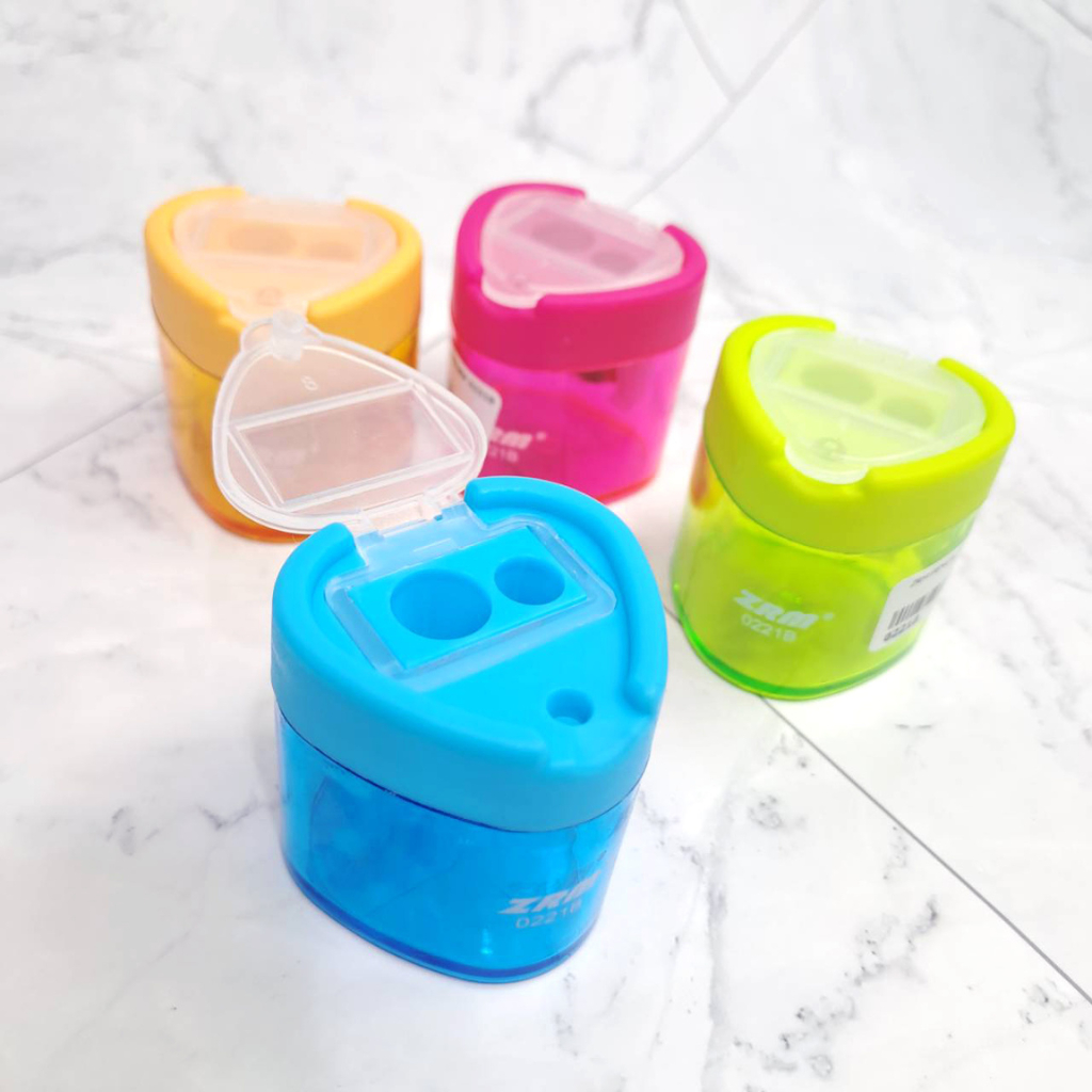 

Rautan Pensil ZRM 0221B 2 Lubang – Tabung Segitiga Transparan | Portable & Praktis