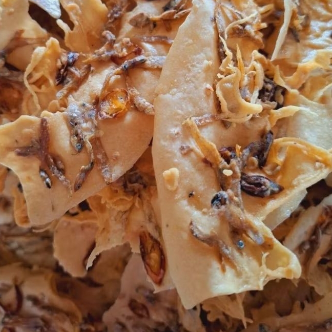 

Rempeyek Premium Toples 5L Isi Banyak - Kacang Teri Rebon Pedas Gurih Renyah | Cemilan Kriuk Lauk Kering