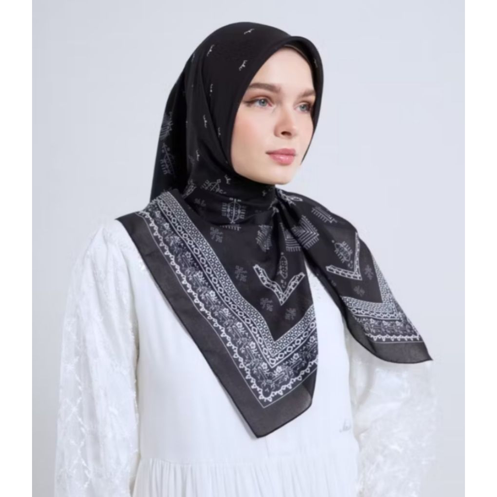 Mandjha Hijab Ivan Gunawan Fashion Original Scarf Viola Black,Produksi White,La Fleur,Willow,Crown,M