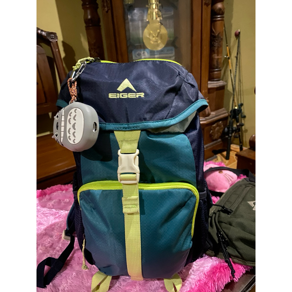 semi Cariel anak tk Eiger kepasitas 8 liter cocok summit/tektok