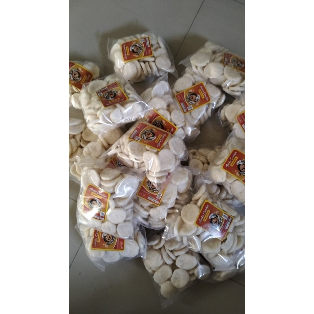 

Paket Usaha 20 Bungkus Kerupuk Kemplang Palembang