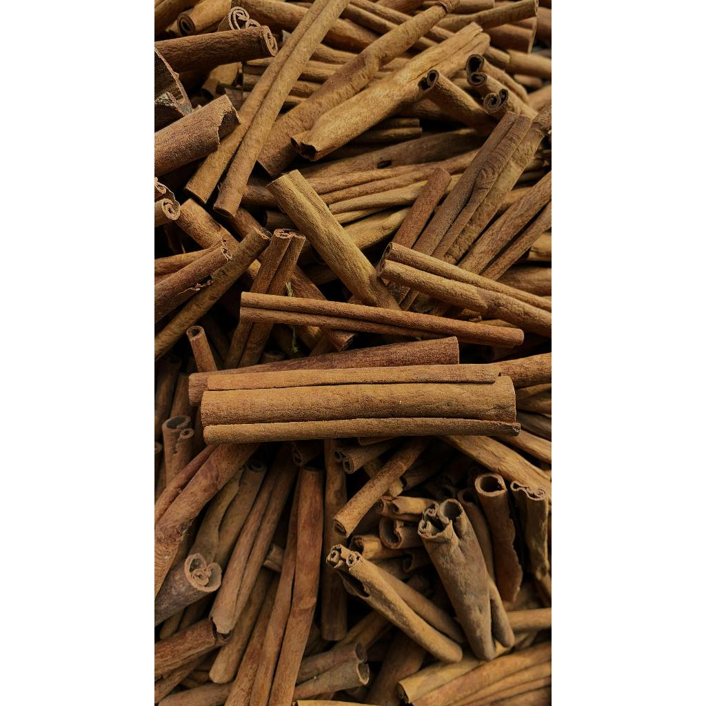 

Kayu manis stick, cutting, asalan, broken