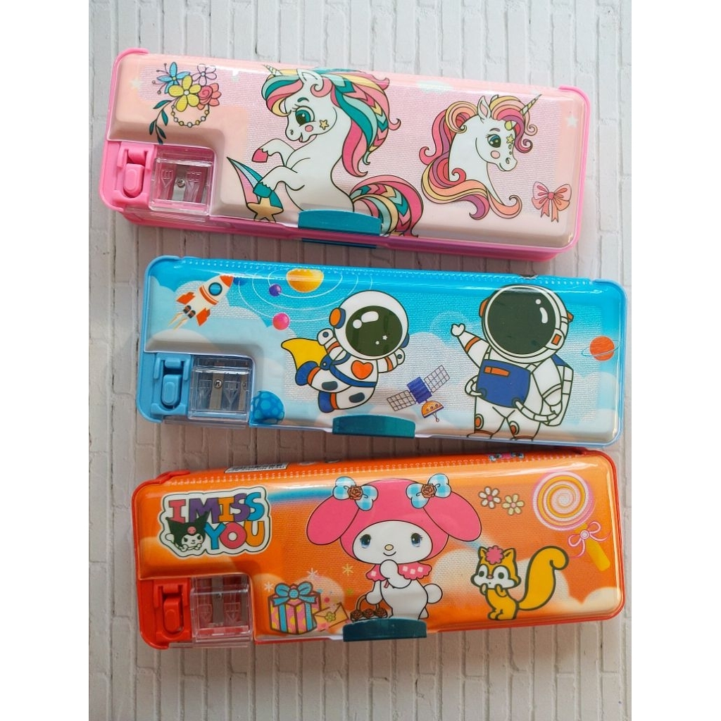 

(1PC) TEMPAT PENSIL CNX-822/2 PINTU MAGNET DAN ADA RAUTAN