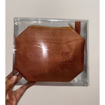 

Mika Kotak Souvenir Uk 19x17x5 DK ( MIKA SAJA )