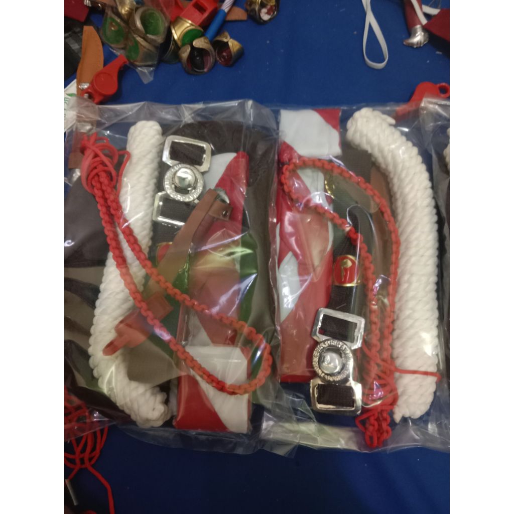 satu set atribut pramuka penggalang/set atribut pramuka cewe cowo