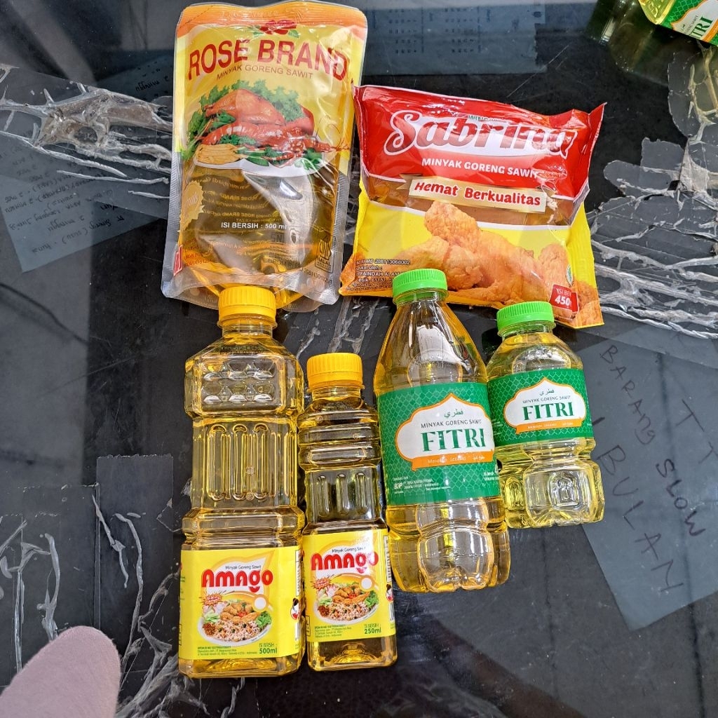 

Minyak Goreng Kemasan 500ml Ekonomis