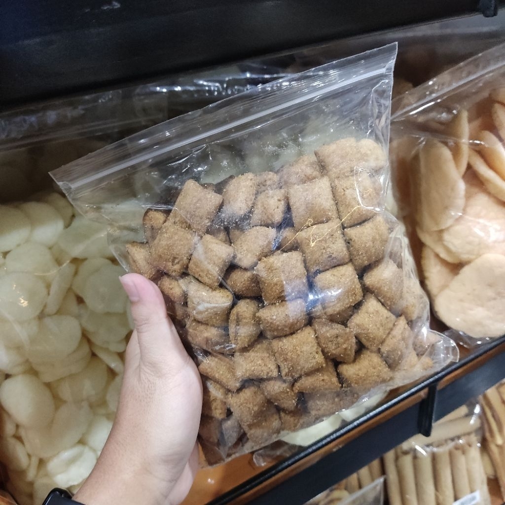 

Cemilan Kue Biskuit Bantal Rasa Coklat 250gr