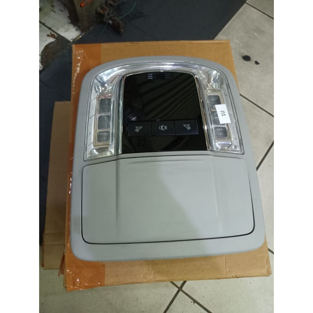 lampu pelapon Fortuner vrz original