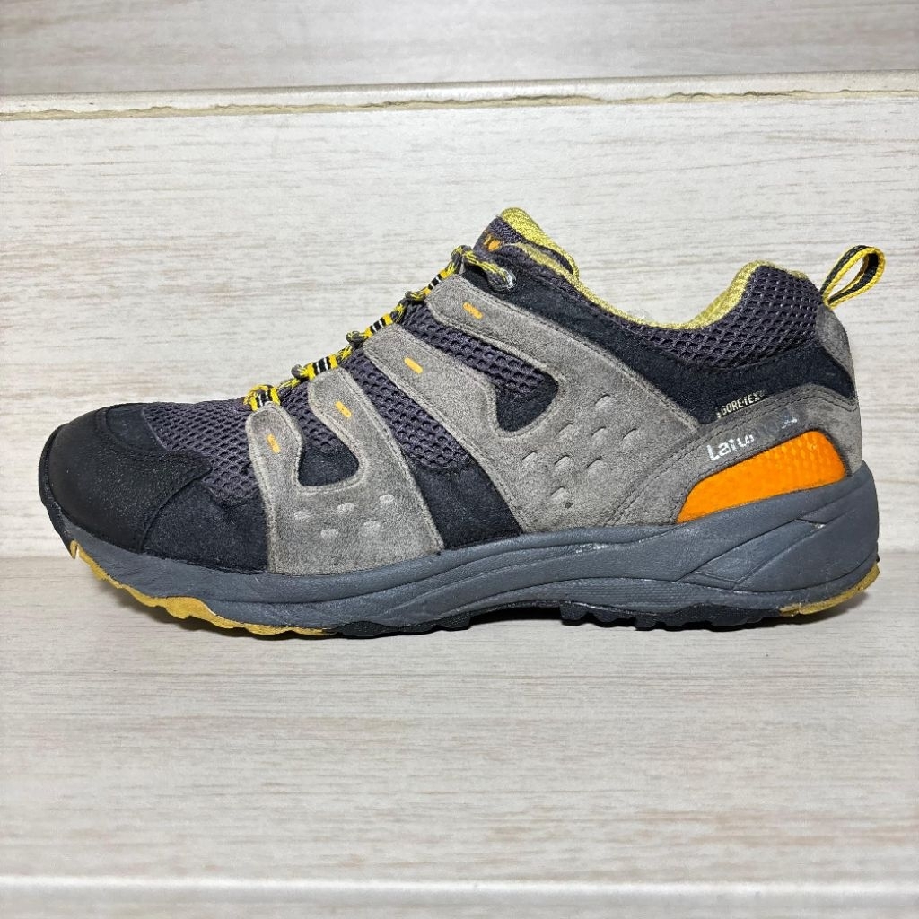 SEPATU OUTDOOR  TREKKING HIKING & RUNNING LAFUMA SECOND ORIGINAL  [ MURAH ]