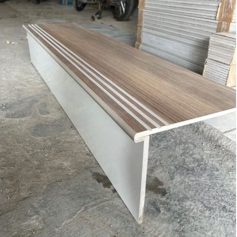 GRANIT TANGGA MOTIF KAYU DOUBLE BAVEL 30X100 20X100 STEPNOSING BAVEL