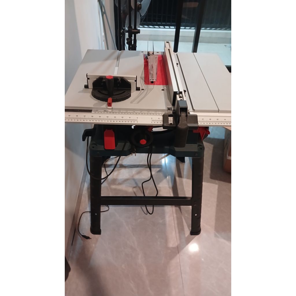 BOSCH TABLE SAW