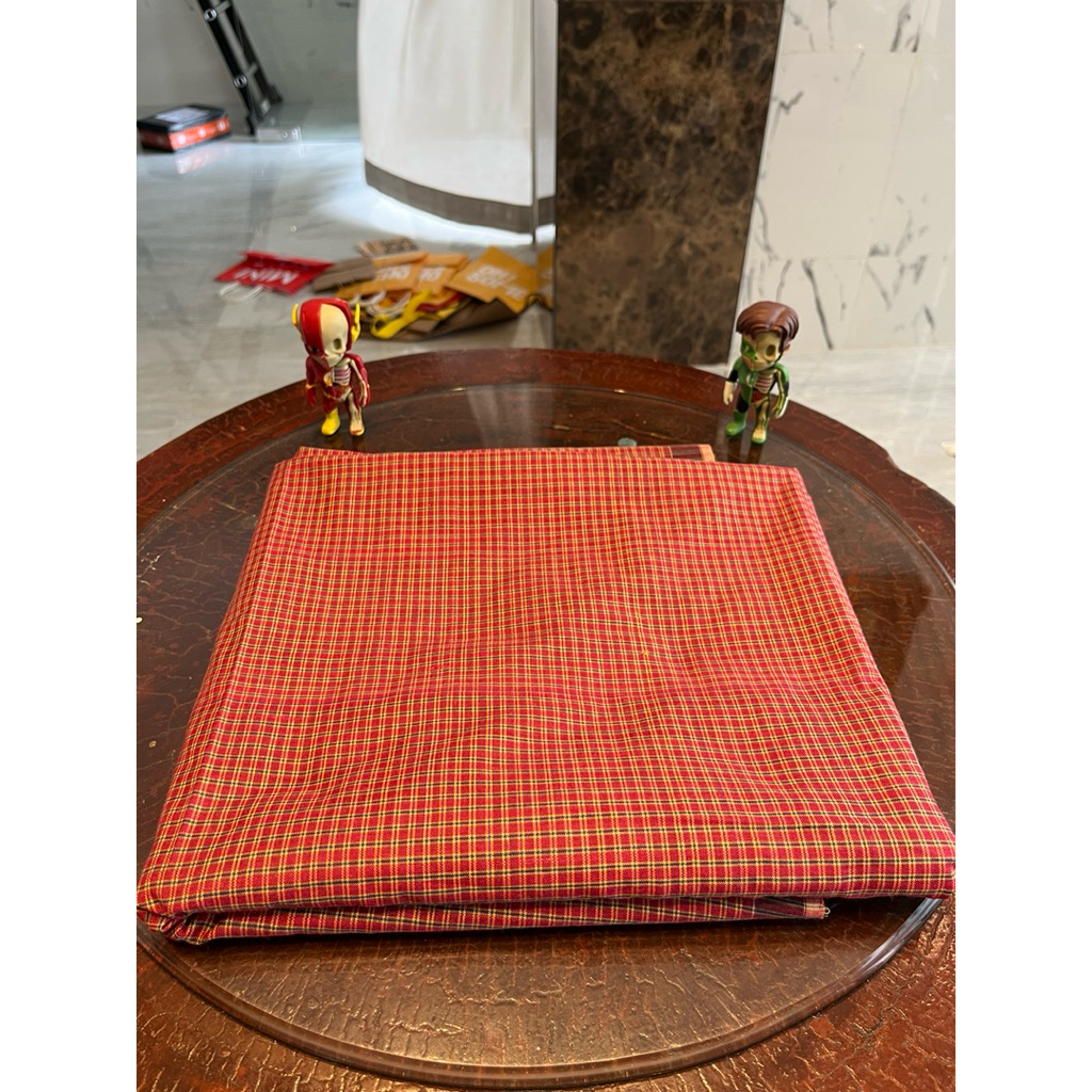 Sarung Tenun Jadul Made In Indonesia