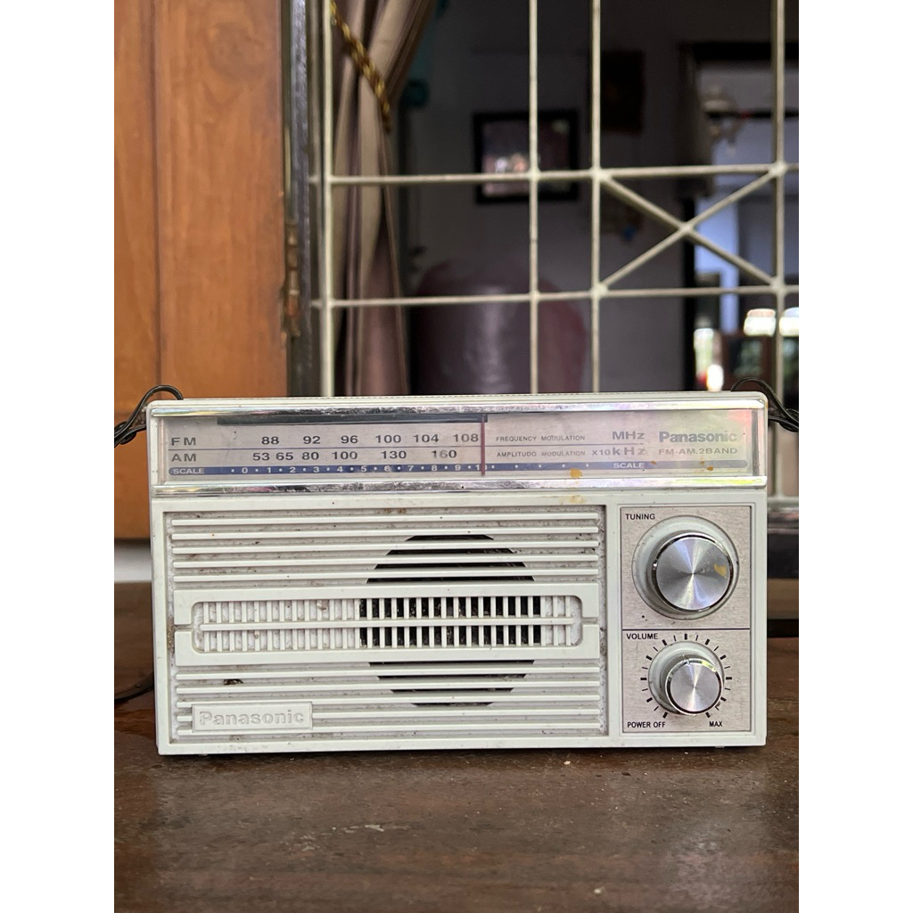 Radio Mini Jadul 2 Band (FM/AM), Panasonic RF-5270, Putih Langka