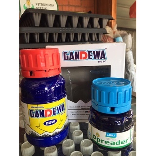 Gandewa 250ml + Perekat Herbisida Sistemik Atrazin 500 gl + Mesotrione 50 g/l 550 sc Untuk Tanaman J