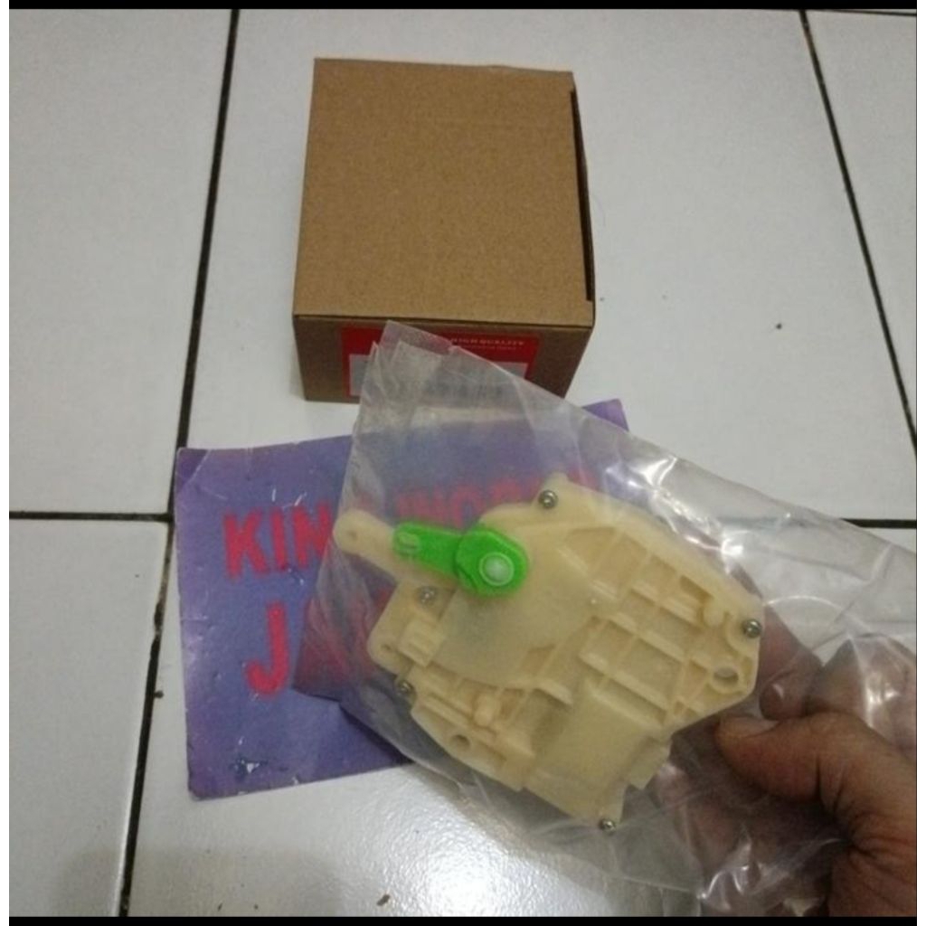 Actuator Doorlock Aktuator Actuator Central Lock Pintu Honda CRV Gen 2 2002 2003 2004 2005 2006 Hond