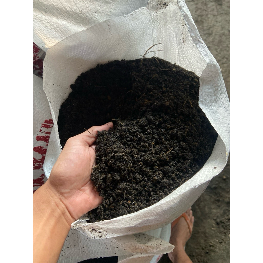 Pupuk Tanah Kompos Organik Media Tanam | Pupuk Kompos Alami Siap Pakai
