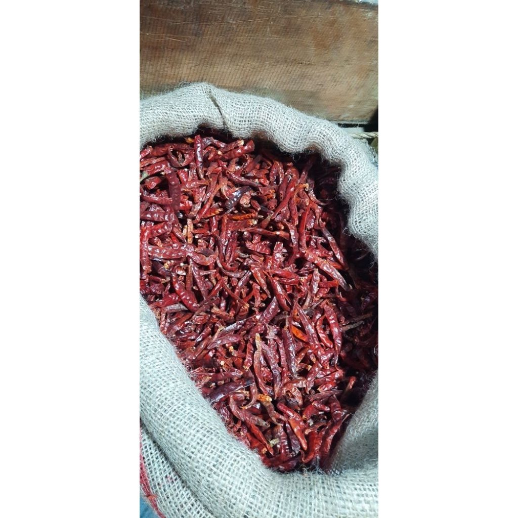 

Cabe Kering Super Cabe Keriting Cabe Teja Cabe Caplak Super Pedas 1 Kg