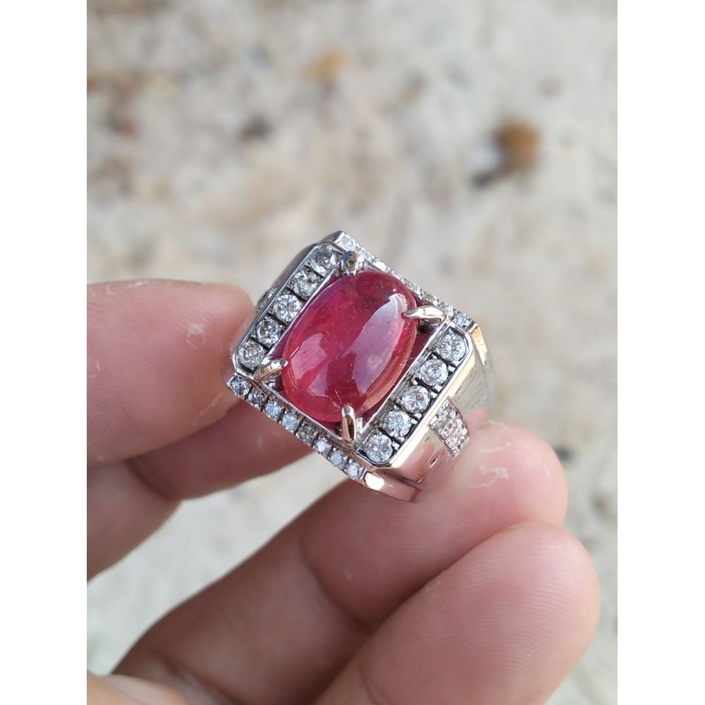 Cincin Merah Ruby Mozambik