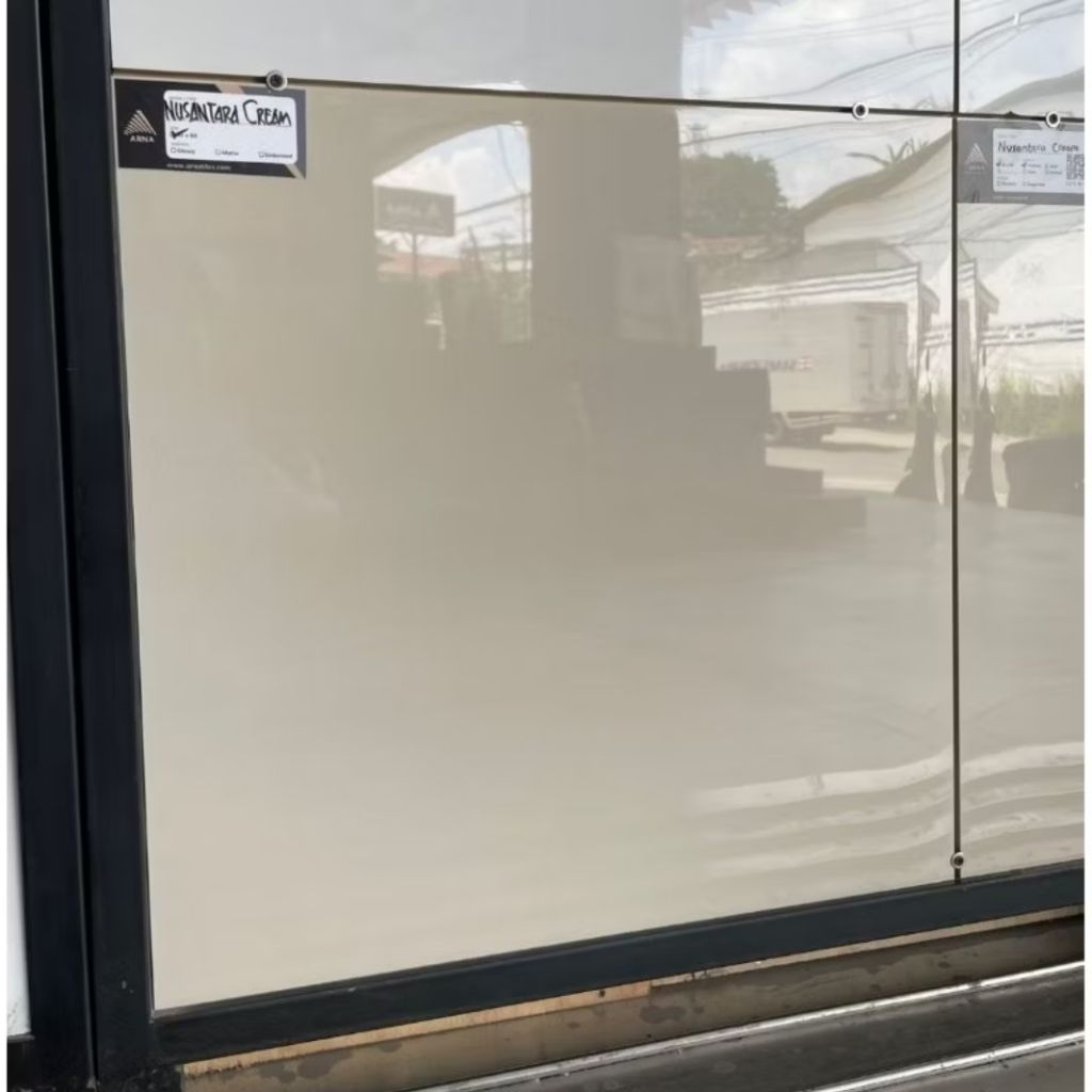 Granit Lantai Glazed Polish Cream Polos 60x60 - ARNA Series Nusantara Cream | Elegant & Modern