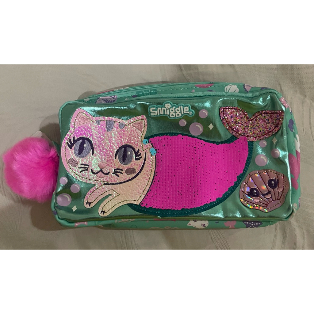 

Tempat Pensil Anak Smiggle Mermaid Cat Asli - Lucu & Unik