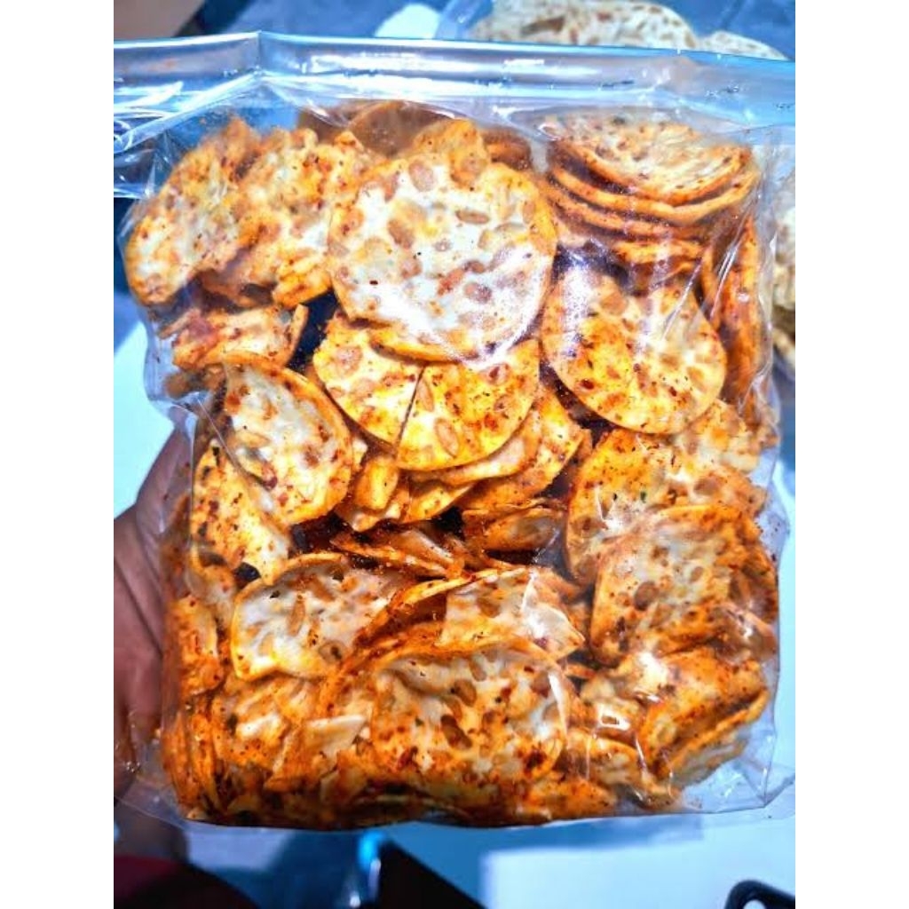 

Keripik tempe sagu pedas