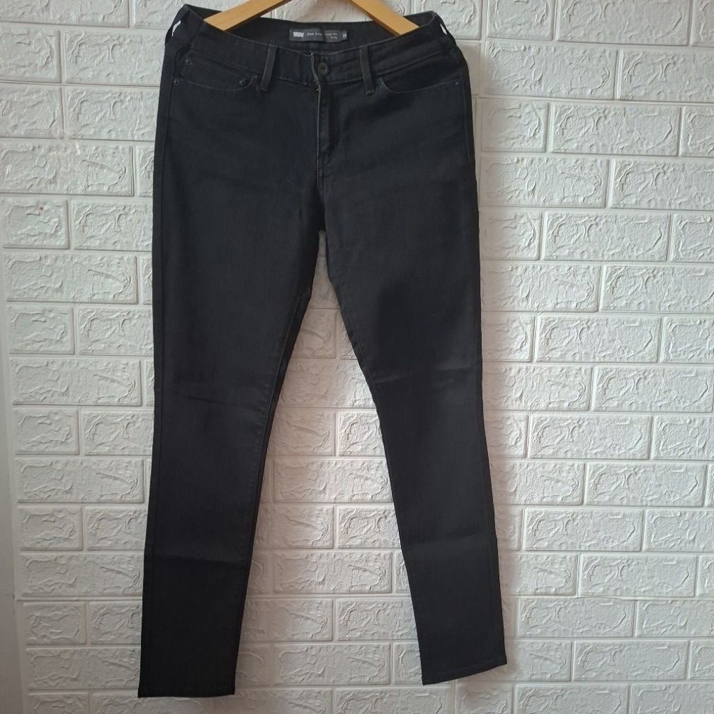 (PRELOVED) Celana Jeans Wanita L3vis Original Warna Hitam