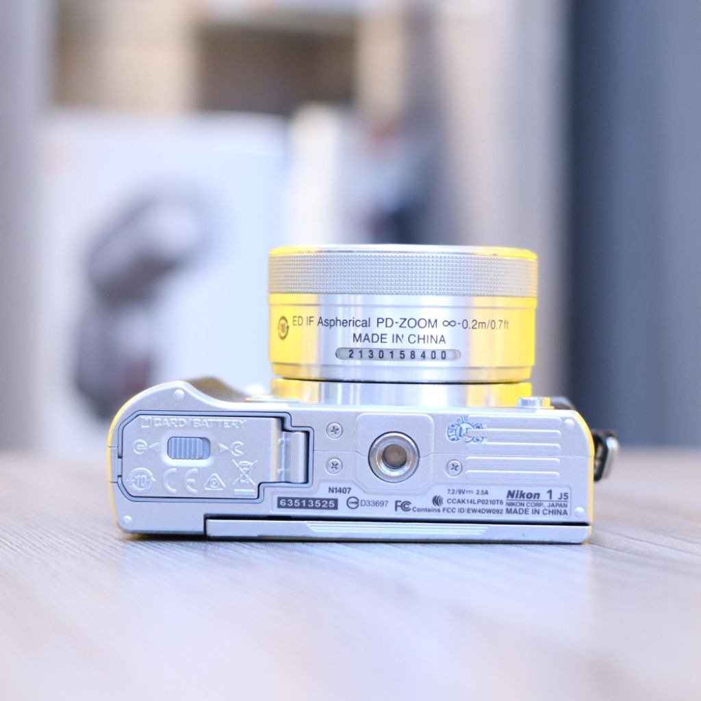 NIKON 1 J5 LENSA KIT MULUS - NIKON 1 J5 LENSA KIT MULUS