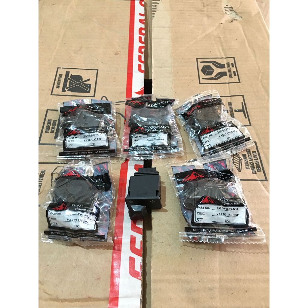 SAKLAR / TOMBOL SEIN MOTOR TAKAYAMA 35200-K03-N31 VARIO 150 ESP / BEAT / SCOOPY / SUPRA