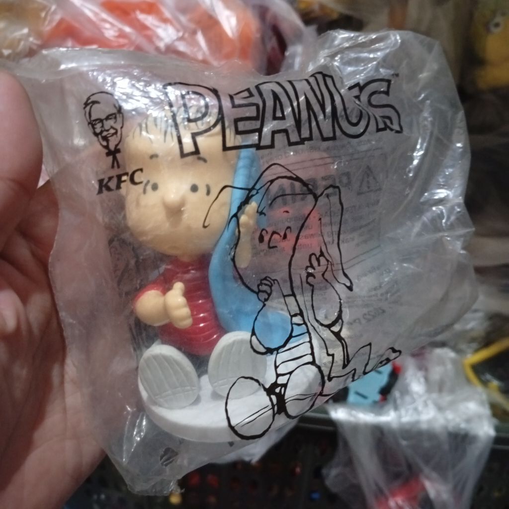 kfc toys chaki meal Peanuts new