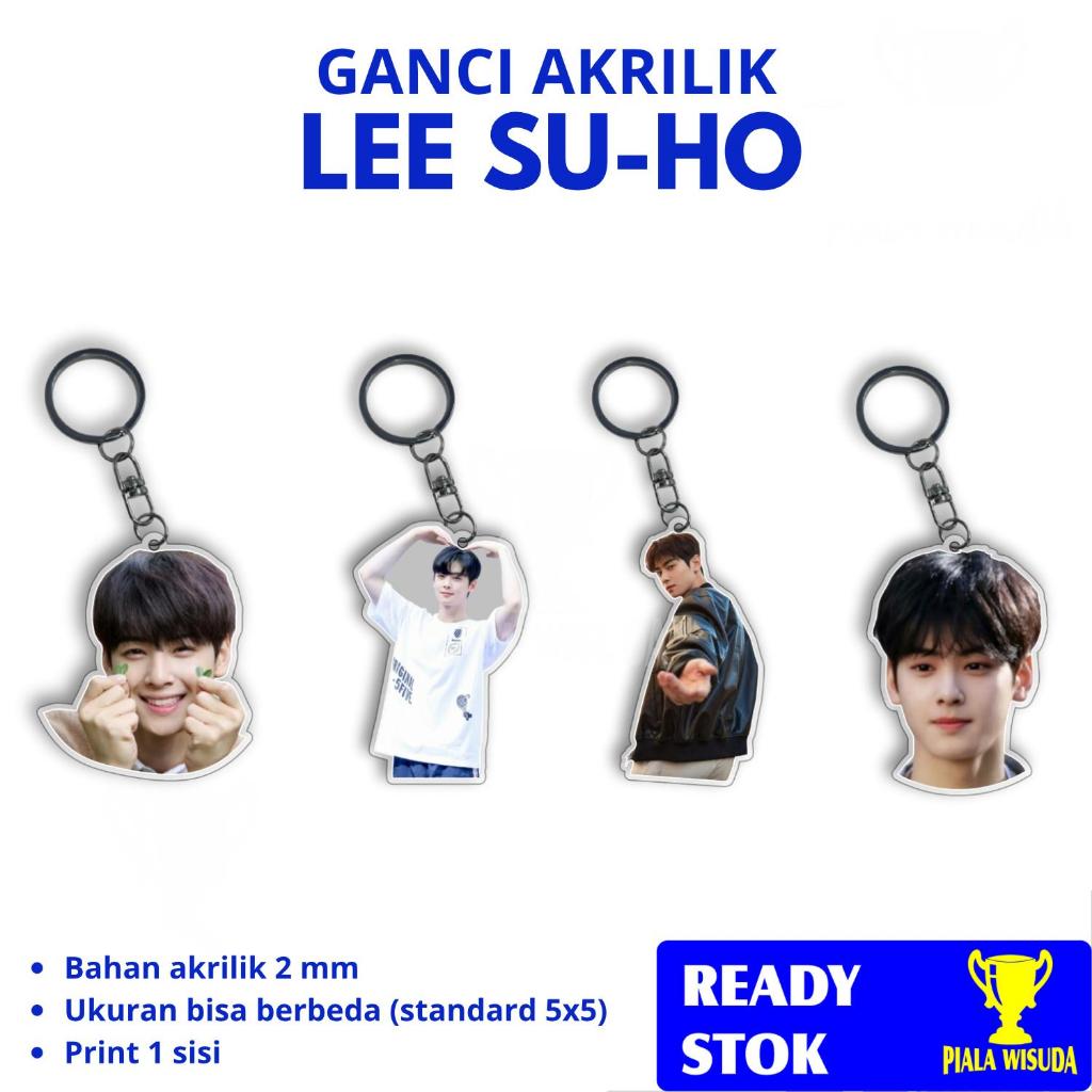 Piala Wisuda Gantungan Kunci Akrilik Korea Ganci Korea Cha Eun Woo  2MM  GANCI AKRILIK