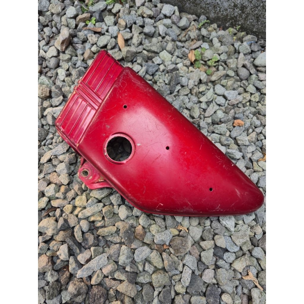 box samping kiri yamaha rx 100 original tepong samping rx 100