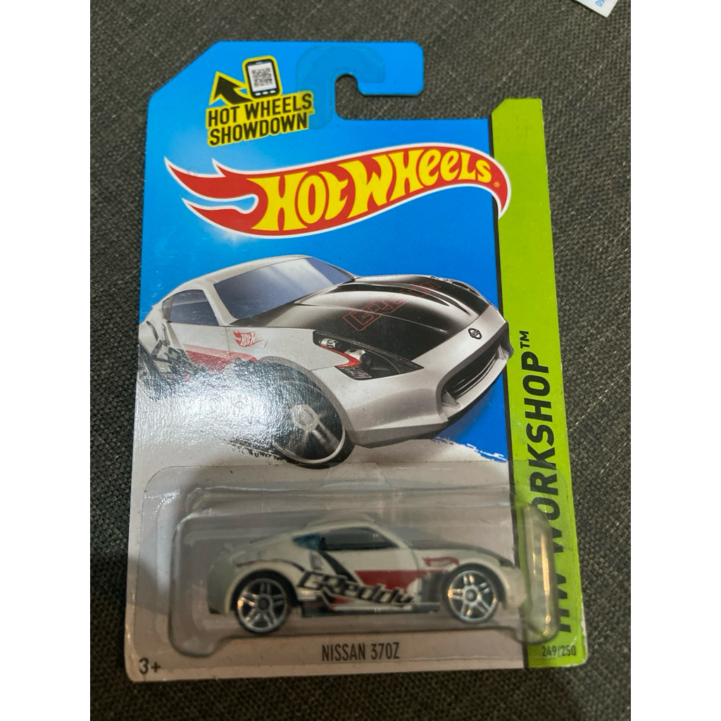 hotwheels hot wheels nissan 370z putih