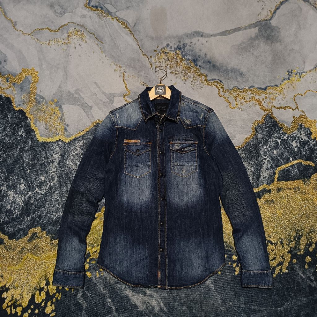 Kemeja Denim Buckaroo