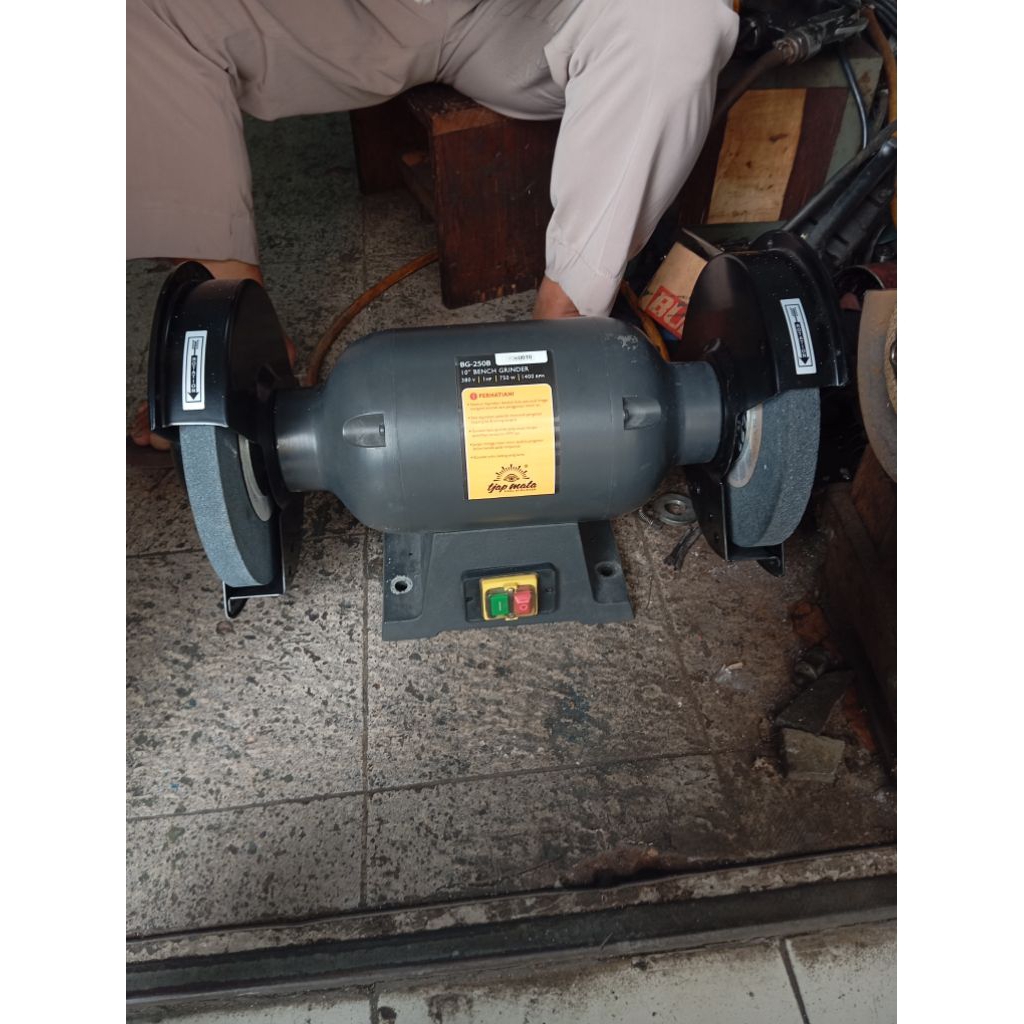 Electric Bench Grinder 10" BG 250 Mesin Gerinda Duduk 10 inch 3 Phase Tjap Mata