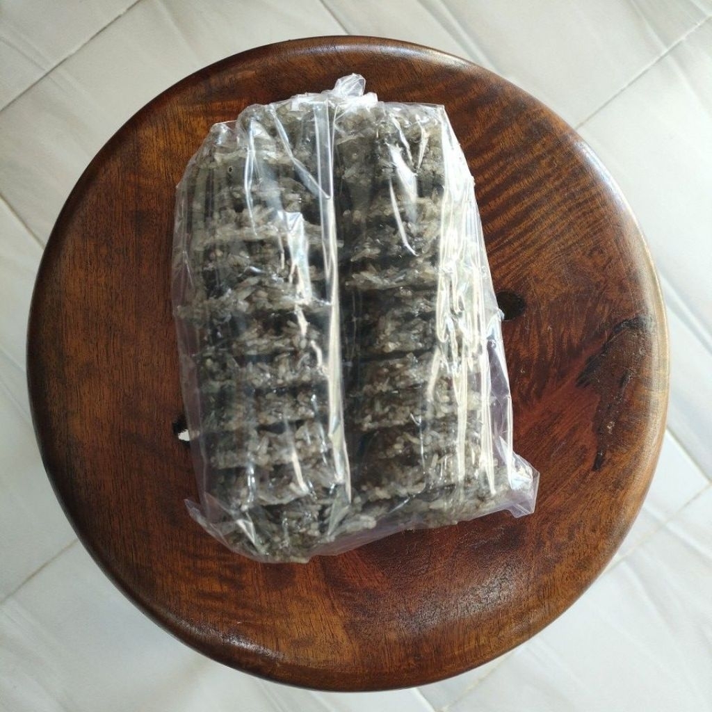 

Rengginang Hitam Madura