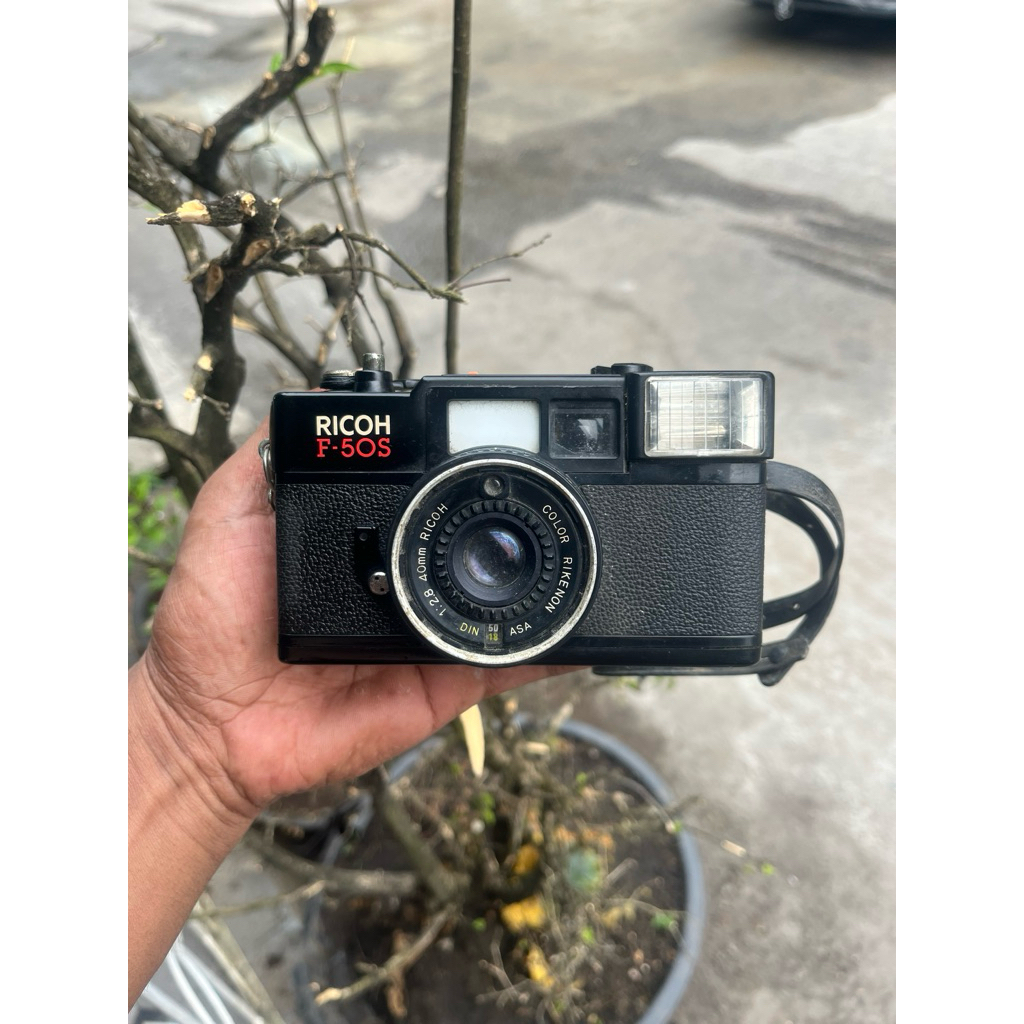 kamera Analog Ricoh F-50S