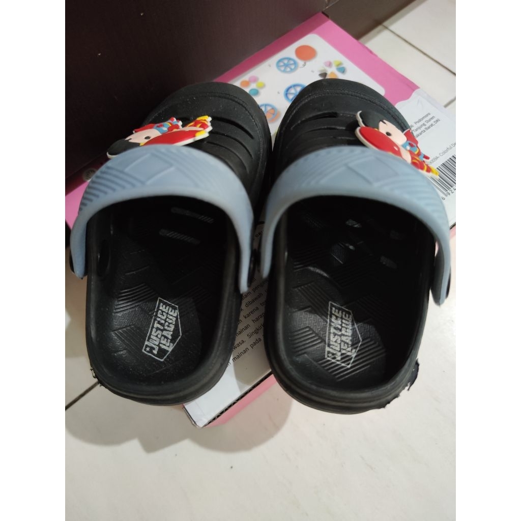 Preloved sendal anak cowo JUSTICE LEAGUE
