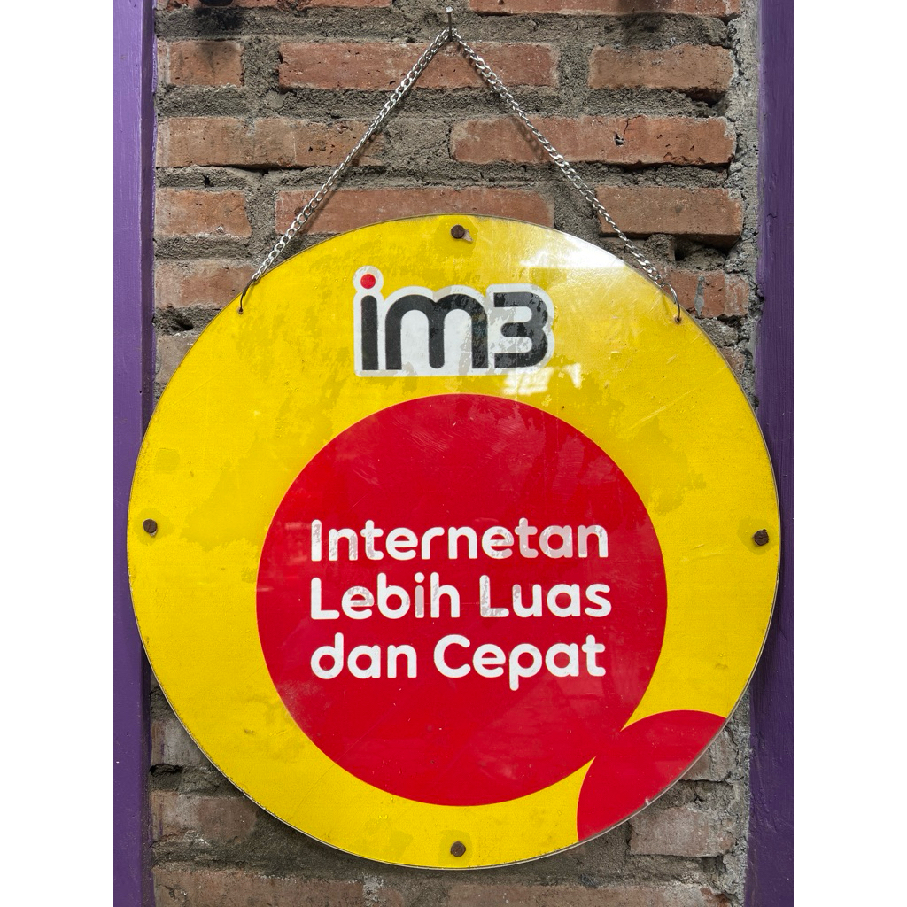 

Papan Iklan Provider IM3 Dua Sisi Bahan Akrilik, Diameter 50 cm